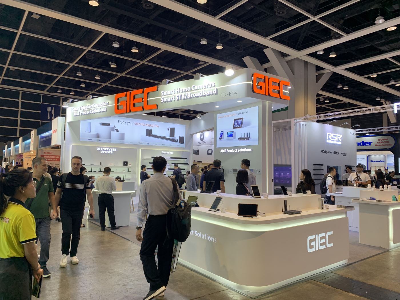 1735610848415309.jpg GIEC 香港電子展2.JPG